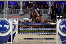 Michael Whitaker pakt GP Antwerpen