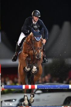 Pieter Devos neemt droomstart in WB finale
