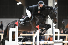 Rik Heylen en de zesjarige Rocco Blue 32  winnen de derde manche van de Belgian Stallion Competition