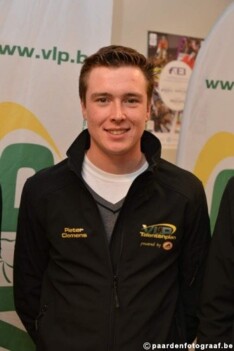 Clemens wint  1.45m proef Ifor Williams