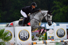 Daisy Bruyninx wint de tweede manche van de STX Cyclus voor 6-jarige paarden