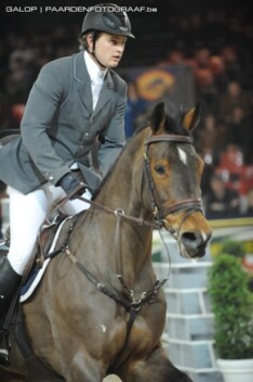 Wierden: Jens Nijs over 2.25m!