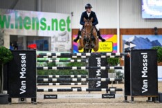 Niels Bruynseels wint overtuigend de Azelhof Masters!