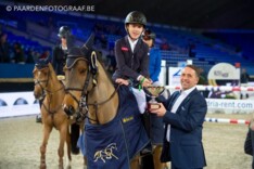 Kleine broer Bertram Allen wint ponyproef