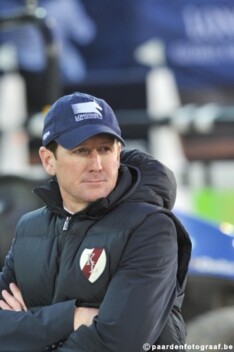 Mclain Ward wint met HH Azur