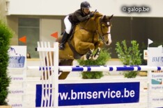 Jemma Kirk wint het 1m35 in Opglabbeek
