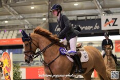 Leonie Peeters wint in het Sentower Park!