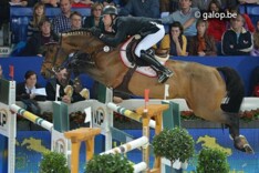 Popstar Lozonais wint Master Elite SF