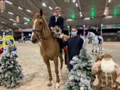 Ook Jeroen Appelen wint in het Azelhof!