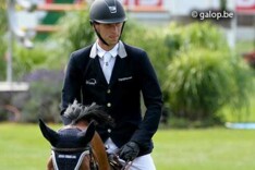 Devos vervangt Van Paesschen in Nations Cup