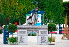 Staut wint GP Parijs en is nieuwe GCT-leider