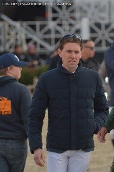Halfbroer Itot du Chateau bij Simon Delestre