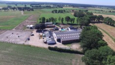 Immofluisteraar verkoopt: hippisch complex