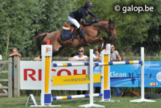 Claudine van Duffel wint BK pony"s