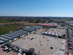 Full house Stud111 International @ Azelhof