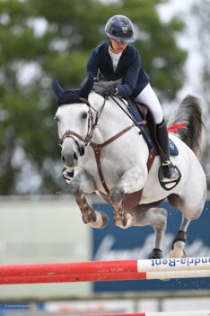 Alice Oost 3de in GP Juniors Fontainebleau!