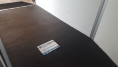 Veiligheid met antislip rubber in trailer