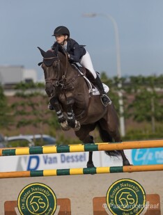 CSI1* Kronenberg: Louise Losfeld in vorm