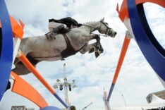 Devos tiende in Glock's Championat