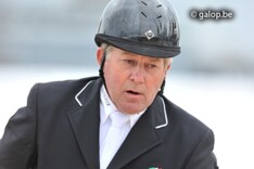 Skelton krijgt Arko-zoon van John Hales