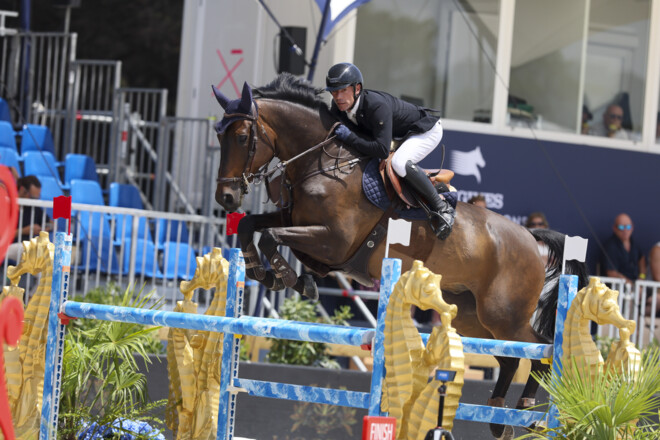 Thierry Goffinet springt naar zilver in de CSI2* Grand Prix van St. Tropez