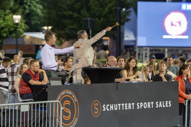 Internationale ruiters leggen nieuw talent vast via Schuttert Sport Sales
