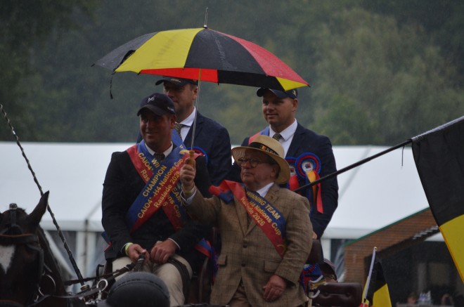 Dubbel goud voor Dries Degrieck en Team België in Rastede: perfecte generale repetitie voor Aachen