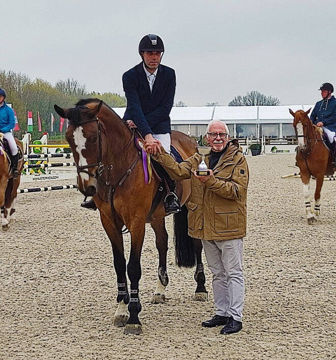 Winst voor Thomas Leemans in 1.30 GP in het Azelhof