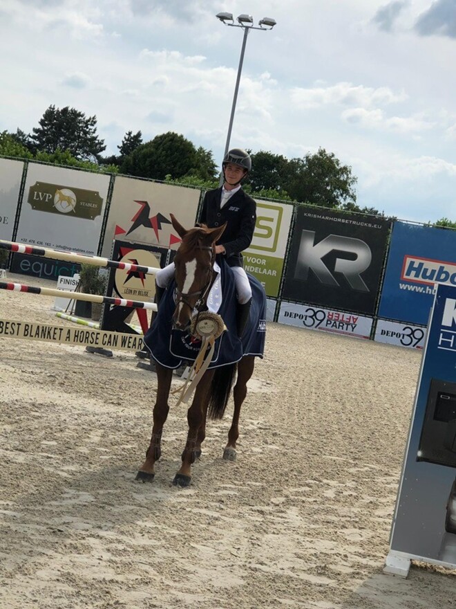 T. Spits wint de CSI3*GP van Bonheiden!