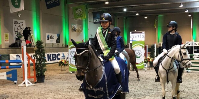 Giel Kelchtermans (Barema A) en Floor De Witte (Stijl) zijn de eerste nationale kampioenen van 2023