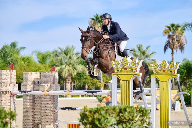 Ijzersterke Yves Vanderhasselt triomfeert in de CSI3* GP van Oliva!