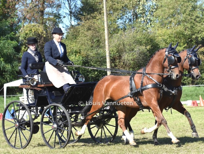 Lisieux: Pieter Van Den Broeck wint dressuur