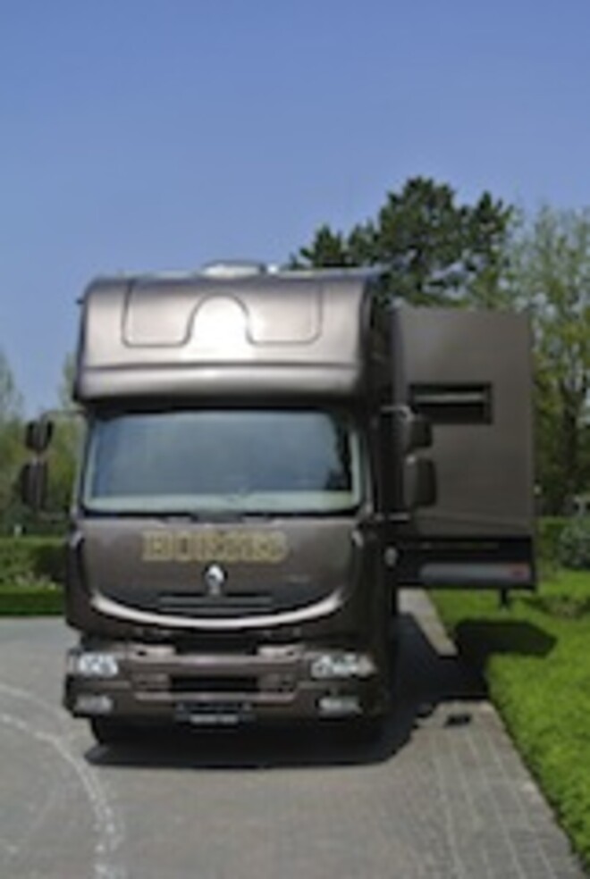 NIEUWE LUXE RENAULT MIDLUM.