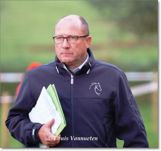 Jan Devaere verlaat Commissie Mennen