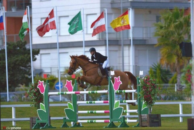 CSI1* Oliva: Cools net naast het podium...