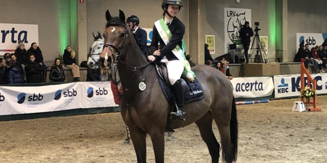 Roos Notelé wint klasse Licht op de Nationale LRV-Indoorkampioenschappen