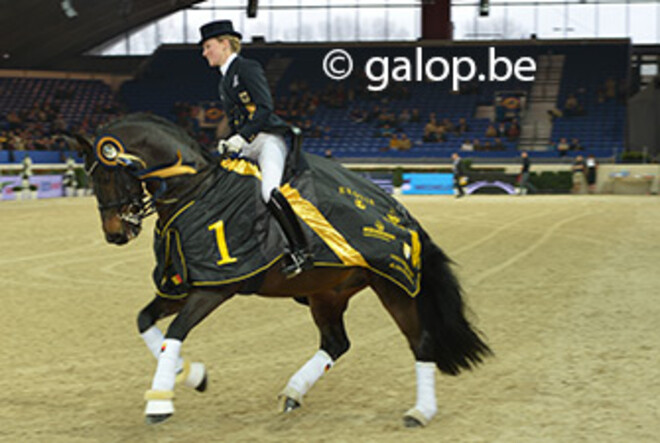 Langehanenberg wint GP - Jeroen Devroe wordt vijfde