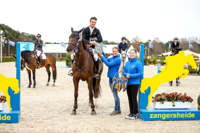 Van Paesschen wint CSI2* GP op de Z-Tour!
