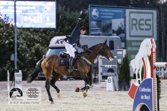 Jens Vandenberk triomfeert in GP Bonheiden!