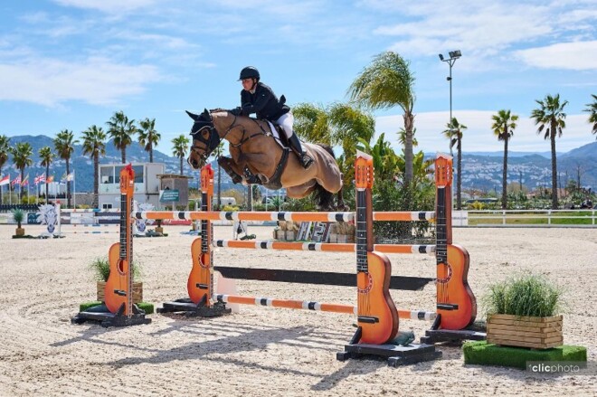 Jessica Geurts triomfeert in Silver Tour GP