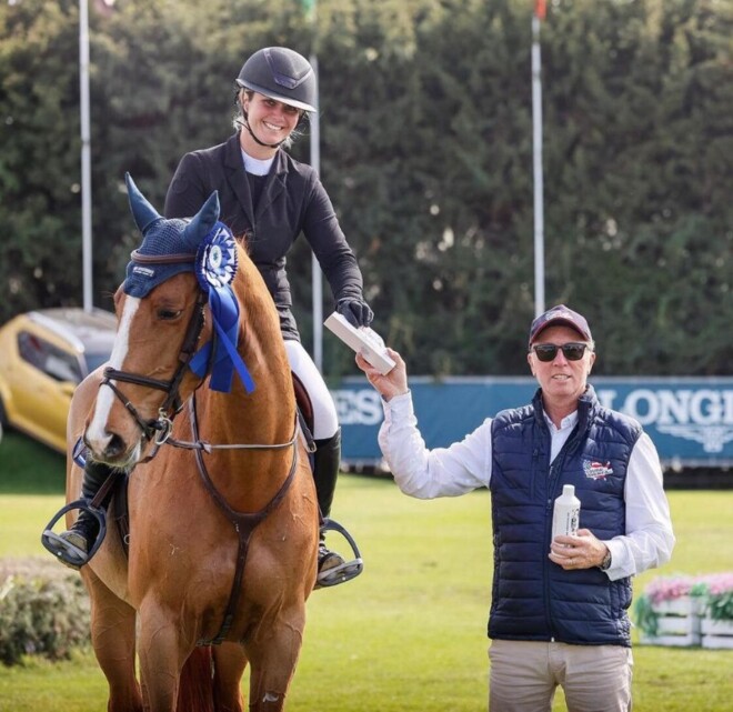 Celine Couvreur 3de in de Small Tour GP!