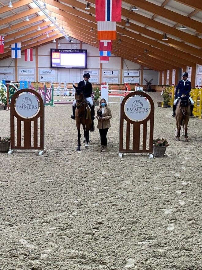 Charlotte Philippe neemt vliegende start!