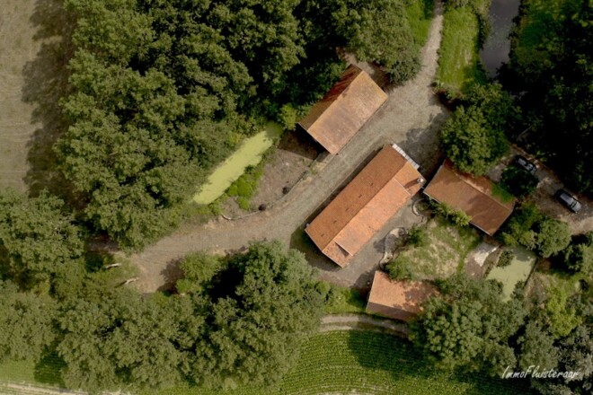 Immofluisteraar verkoopt: Idyllisch eigendom