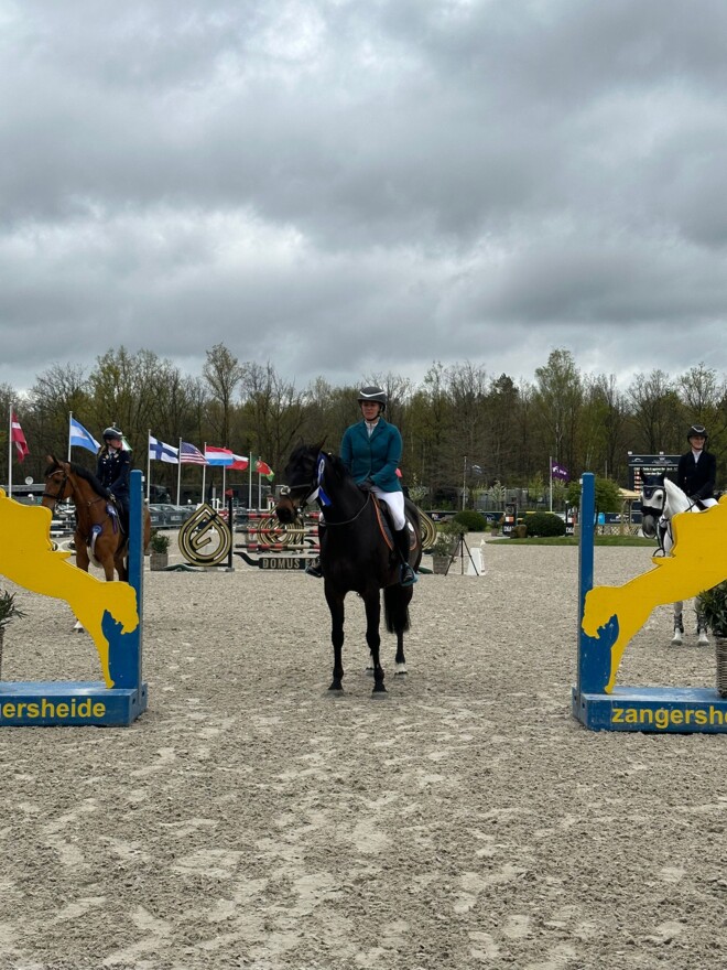 Ines van den Bosch triomfeert in het Sentower Park!