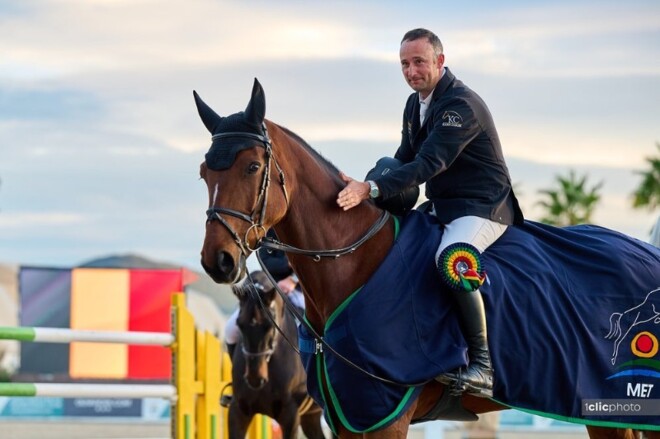 Karel Cox leidt Belgisch podium in Oliva!