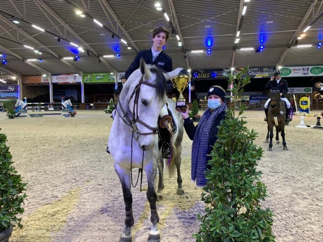 Thibeau Spits wint openingsrubriek in Lier!