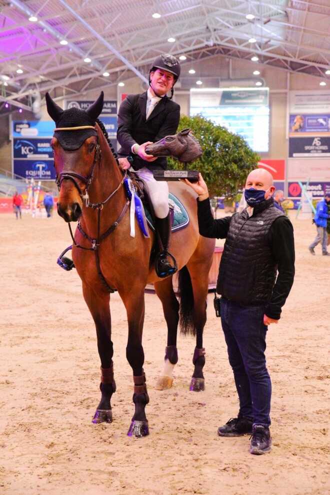 Pieter Kenis wint in het Sentower Park!