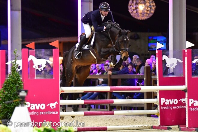 Stud 111 investeert in Commander HK Z