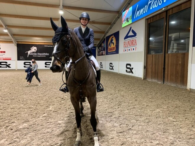 Emma Rooms strandt net naast het podium