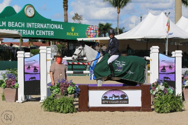 Laura Kraut wint de CSI4* GP in Wellington!